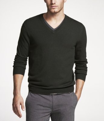 MERINO V-NECK SWEATER