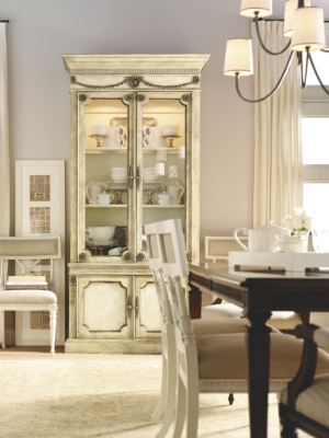 Parc Dining Table