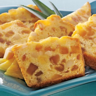 Hawaiian Pineapple Macadamia Nut Cake Gourmet Gift