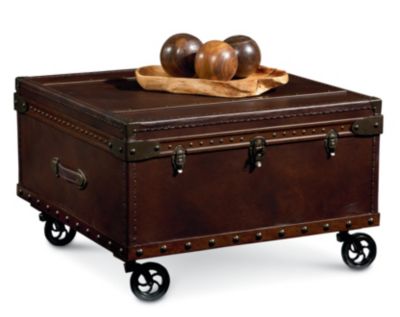 <11938-06  : Elizabeth Square Steamer Trunk