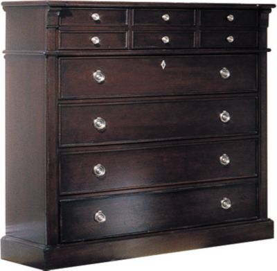 00642-05  : Gramercy Park Gentleman's Chest