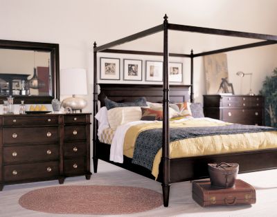 00642-27PB  : Gramercy Park Poster Bed