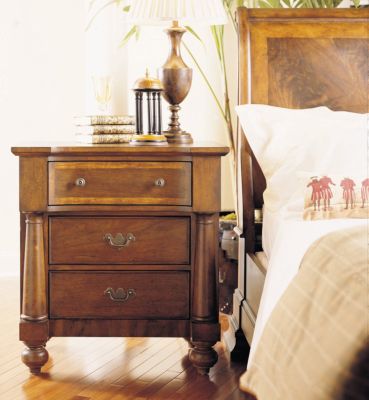 00708-15  : Country Living - Portsmouth Drawer Nightstand