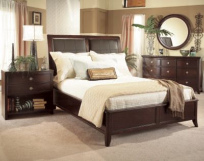 Bedroom Furniture / Regency Collection