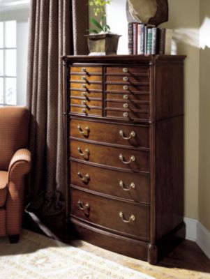 00851-07  : Eddie Bauer - Hunts Point Drawer Chest