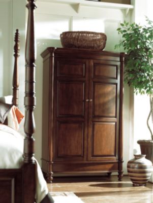 00851-13  : Eddie Bauer - Hunts Point Small Armoire
