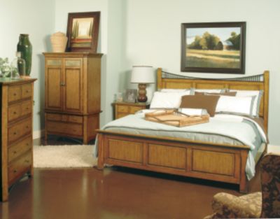 Bedroom Furniture / Breckenridge Collection