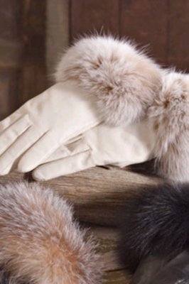 Women's Lambskin Gloves with Fox Trim