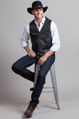 Glenn Waxed Lambskin Leather Vest, BLACK