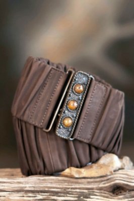 Women's Leather Stretch Belt with Stone Buckle