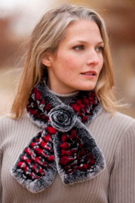 Women’s Knitted Rabbit Fur Scarf