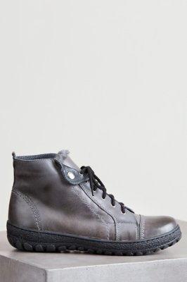Women's Overland Tucker Wool-Lined Leather Boots, GREY