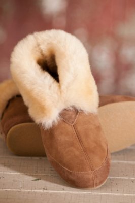 Women's Fireside Sheepskin Slippers