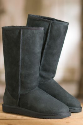 Women's Classic Tall UGG Boots, BLACK, Size 6 B(M) US