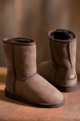 Kids' Classic Short UGG Boots, CHOCOLATE, Size 13 M US Little Kid