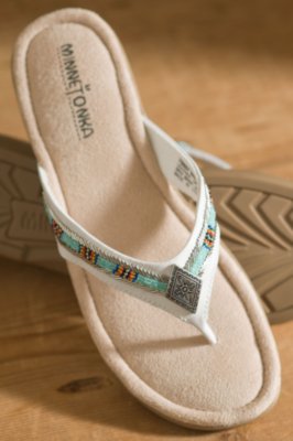 Women's Flagstaff Thong Minnetonka Sandals
