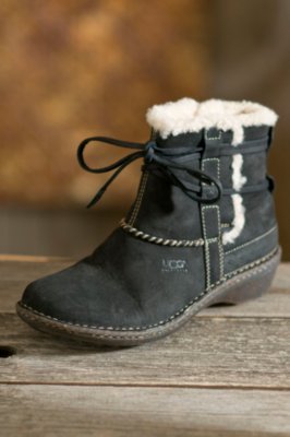 Women's Cove UGG Boots