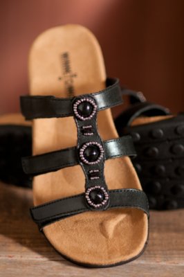 Women's Minnetonka Wilshire Slides, BLACK LEATHER, Size 10