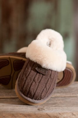 Women's Cozy Knit UGG Sheepskin Slippers, CHOCOLATE, Size 10 B(M) US