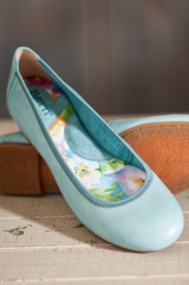 Women's Born Julianne Leather Flats
