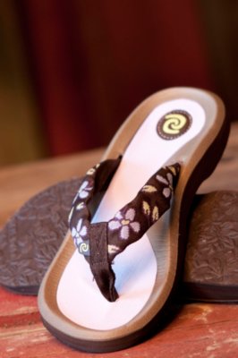 Women's Rafters Tsunami Flower Flip Flop Sandals