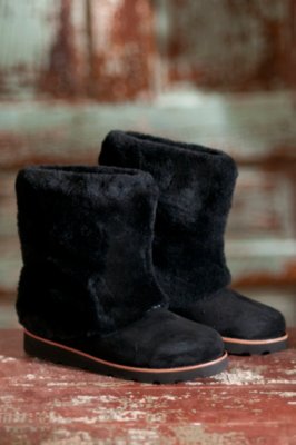 Women's Maylin UGG Boots, BLACK, Size 8 B(M) US