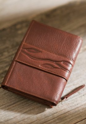Medium Snap Vine Leather Wallet