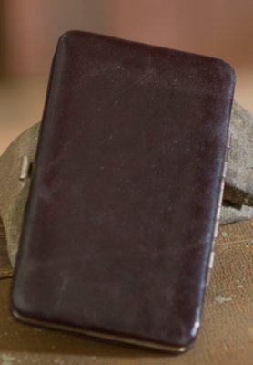 Women's Flat Framed Leather Wallet