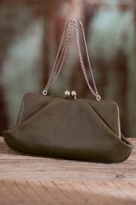 Women’s Hobo Pietra Leather Clutch 