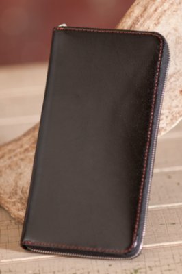 Women's Hobo Ines Leather Clutch with Smartphone Strap 