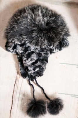 Women’s Knitted Rabbit Fur Hat with Fox Fur Trim