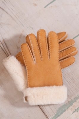 Women’s Holiday Sheepskin Gloves