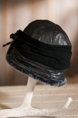 Women's Sheepskin Cloche Hat with Suede Rosettes