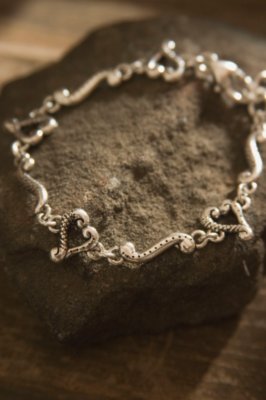 Brighton Tuscan Etched Heart Bracelet