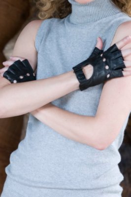 Women's Fingerless Snappy Driving Gloves