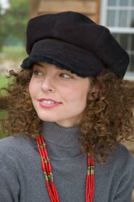 Women's Icelandic Sheepskin Cap