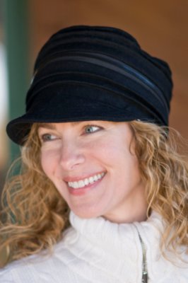 Woman's Wool Blend Accordian Hat