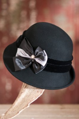 Women's Wool Felt Cloche Hat with Satin Bow