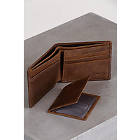Vanderbilt Distressed Leather Billfold Wallet