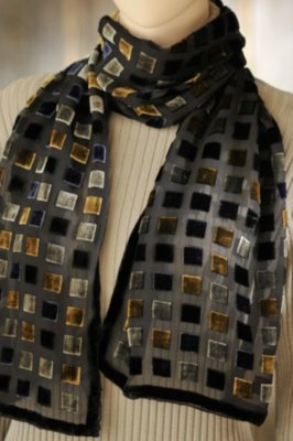 Women’s Darling Silk Velvet Scarf