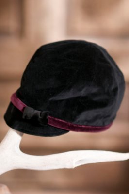 Women’s One Shoe Goorin Brothers Schoolboy Cap