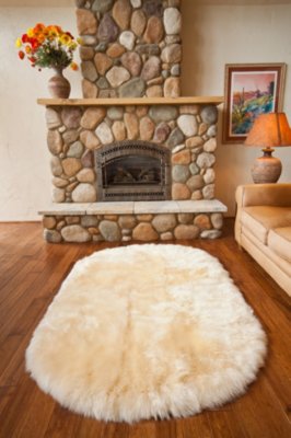 4' x 6' Oval Australian Sheepskin Rug, CHAMPAGNE, Size 1 Size