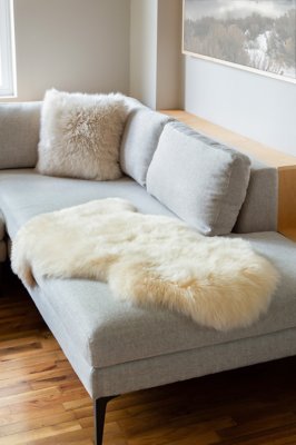 Single-Pelt Long Wool Australian Sheepskin Rug