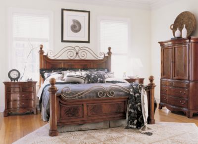 Panel Bed (Queen)