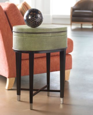 Del Mar Oval Chairside Table