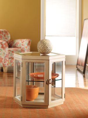 Chairside Curio