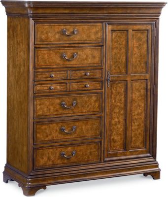 Wardrobe Chest
