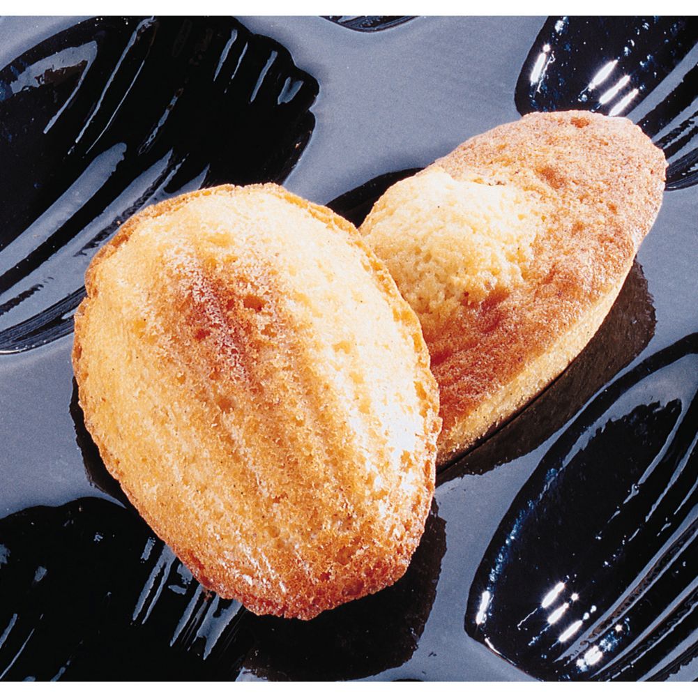 Demarle&reg; 40 Form Flexipan Madeleine Mold