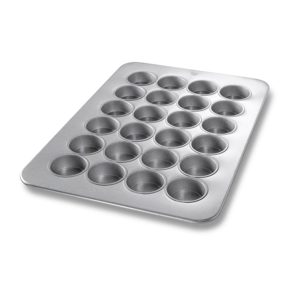 Chicago Metallic Glazed Aluminized Steel 24 Cup Texas Size Muffin Pan