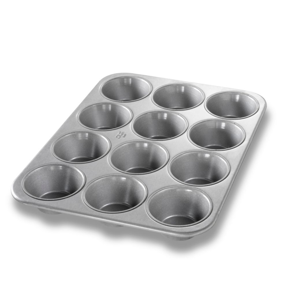 Chicago Metallic Glazed Aluminized Steel 12 Cup Pecan Roll Pan